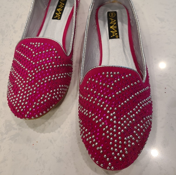 Pink jeweled flats - Picture 2 of 3